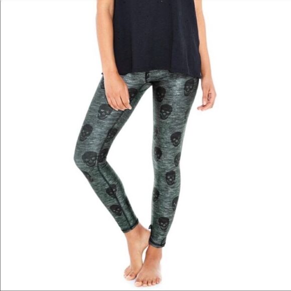 Terez Dark Green Skull Pattern Leggings - Picture 4 of 7